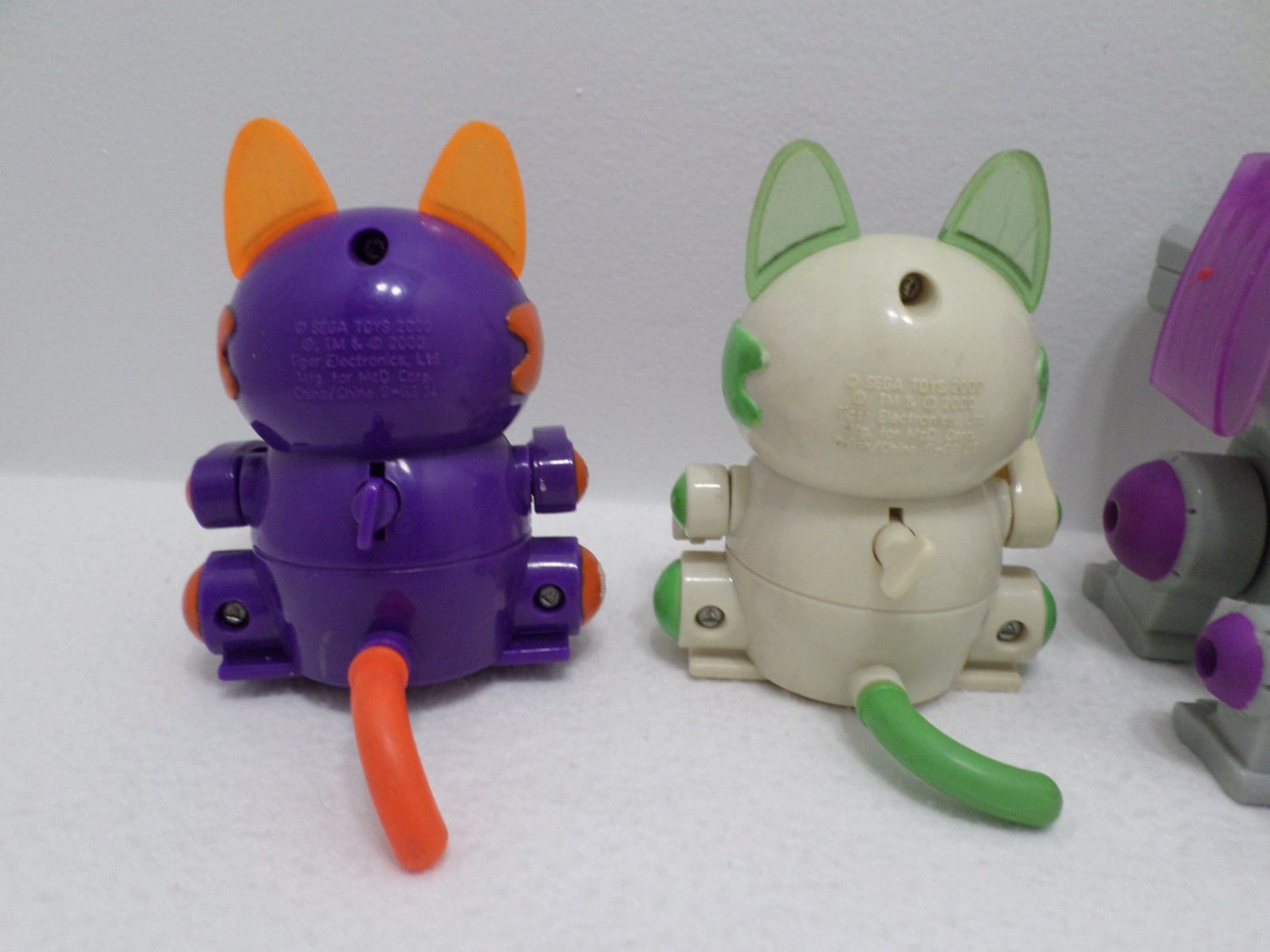 Mcdonalds Happy Meal Toys Tiger Electronics Dino Chi Cats Sega Po Sega 