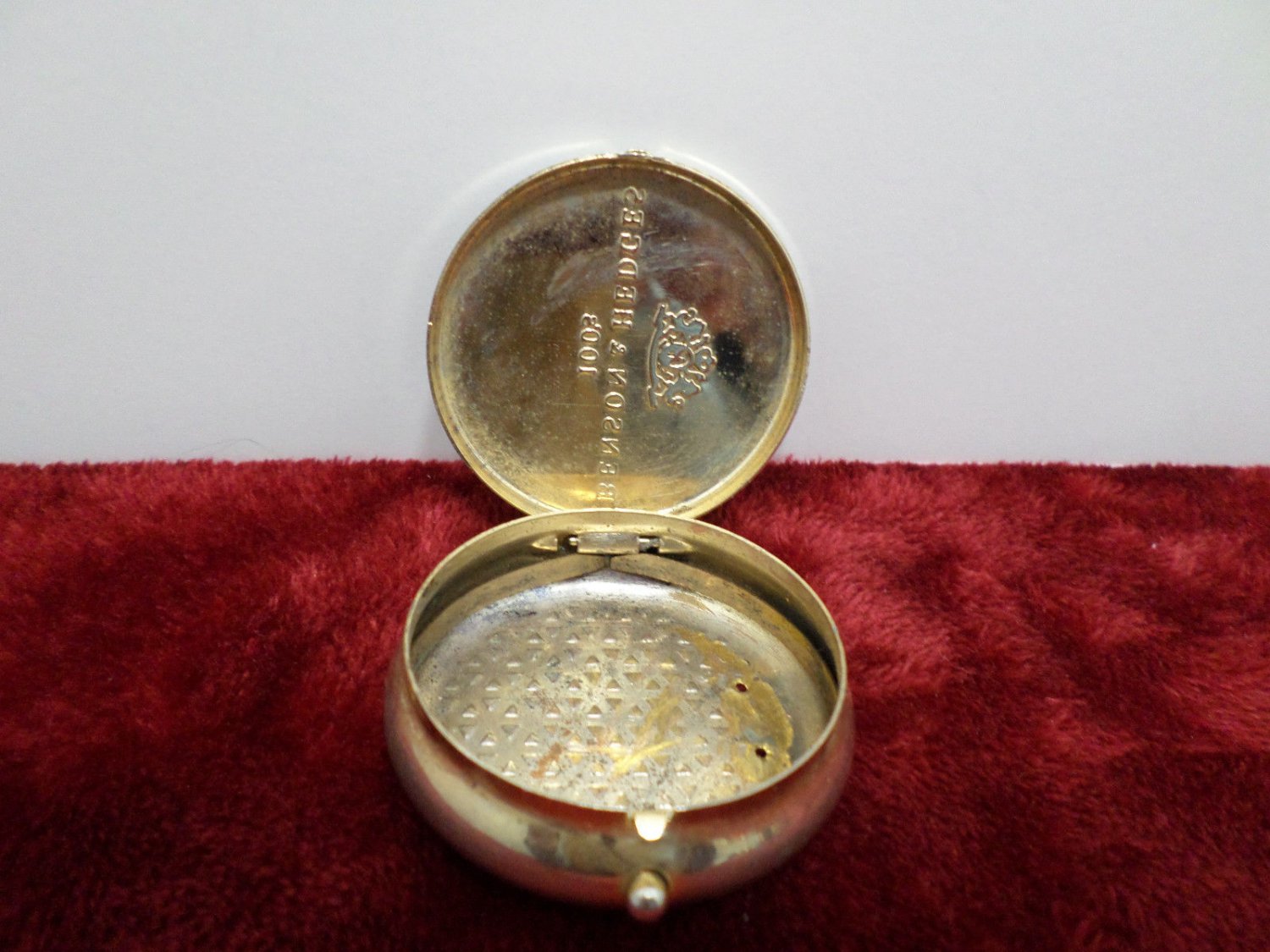 Travel Ashtray Benson and Hedges Silver Tone Metal