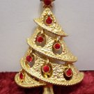 Christmas tree brooch gold tone with red rhinestones for bulbs