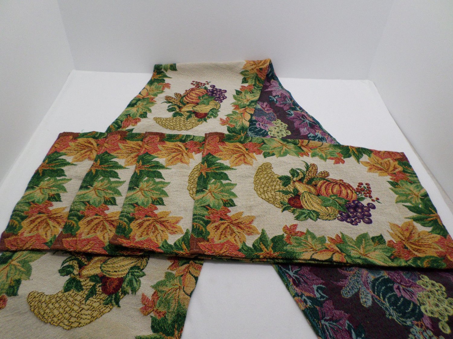 Place Mats & Table Runner Set Tapestry 5 Pc Fall Autumn Thanksgiving Leaves