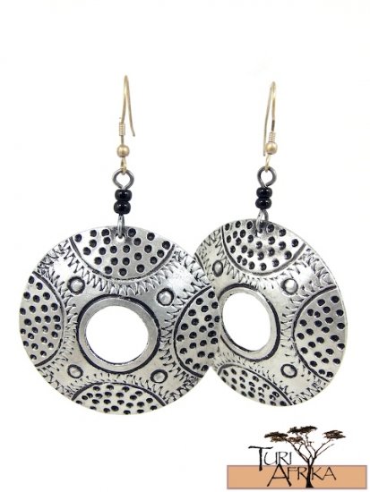 Product ID: 79 Etched Auminum Ring Earrings W 2 Black Beads