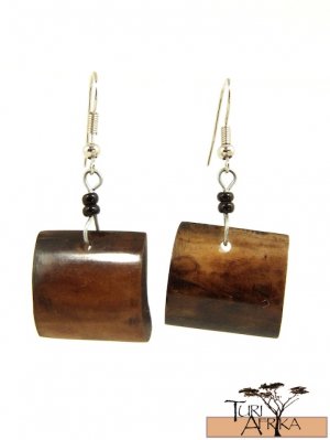 Product ID: 108      Brown Square Bone Earrings  W/ Black Beads