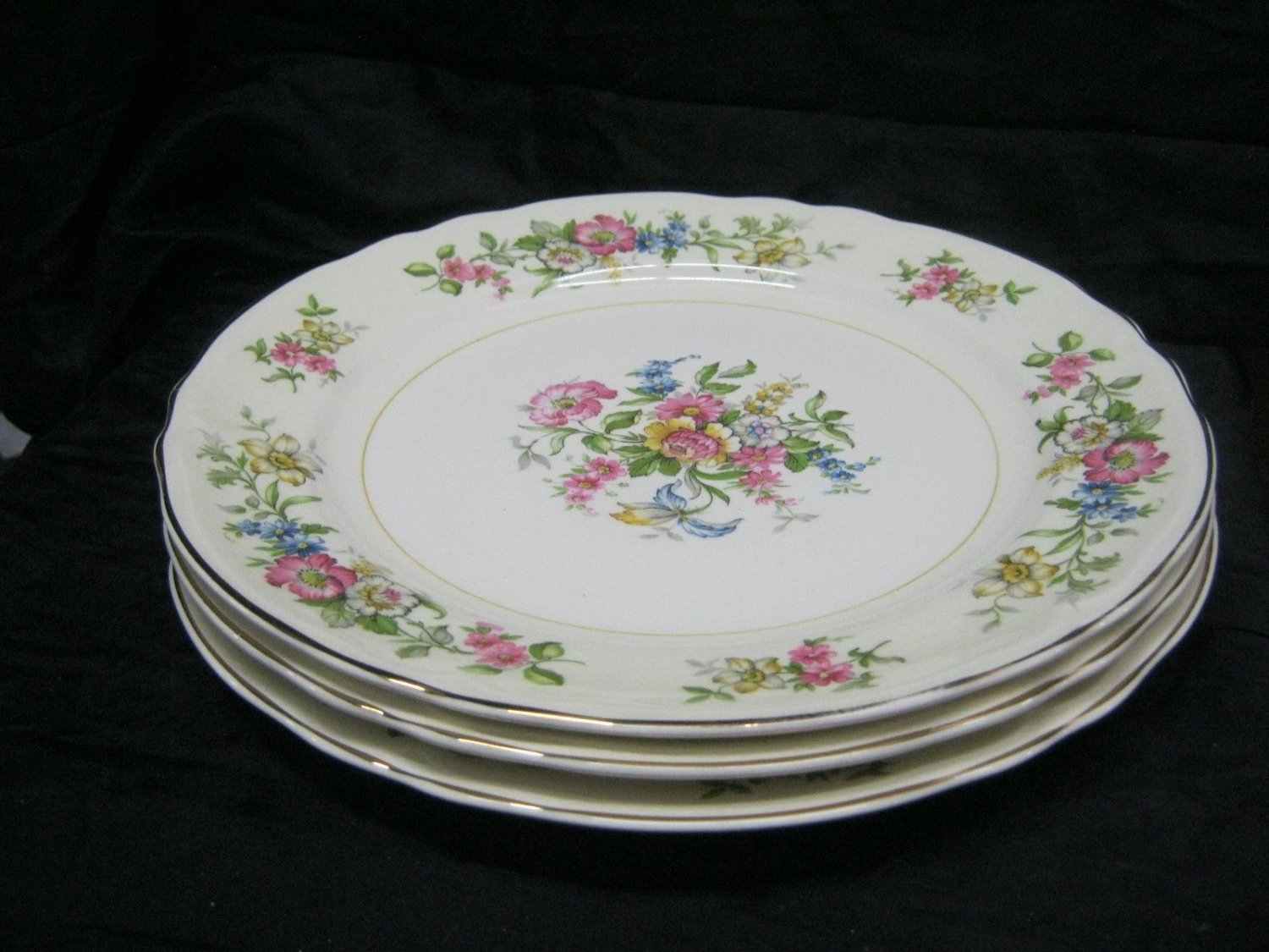 Edwin Knowles Rosalind Dinner Plates 3 Pink Floral Rim & Center USA