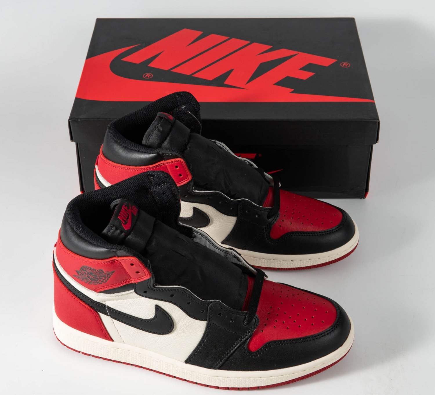 Jordan 1 Retro High Bred Toe_1