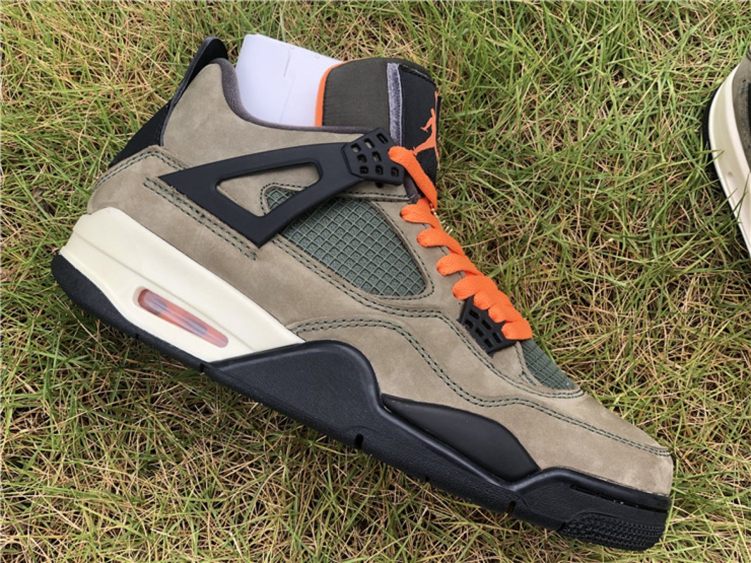 Men & Wmns Air Jordan 4 Retro &acirc;��Undefeated&acirc;�� Green Clementine-Black-White