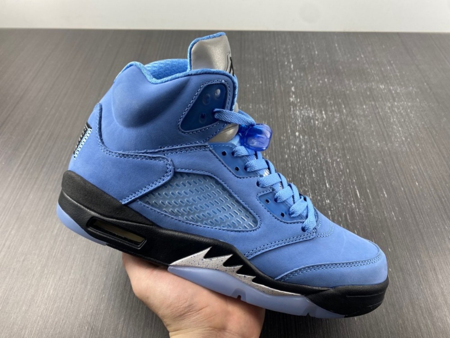 Men & Wmns Air Jordan 5 &acirc;��UNC&acirc;�� University BlueBlack-White DV1310-401