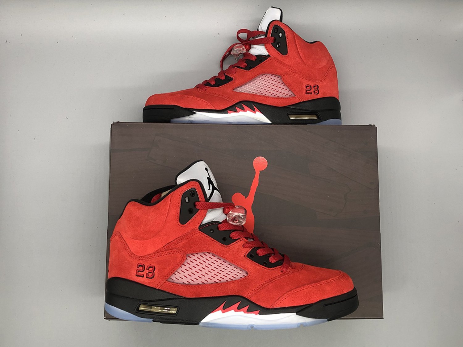 Men & Wmns Air Jordan 5 Raging Bull