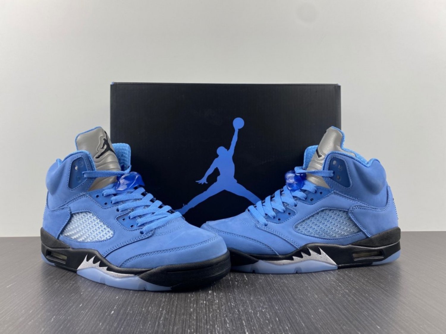 Men & Wmns Air Jordan 5 UNC University Blue Black White