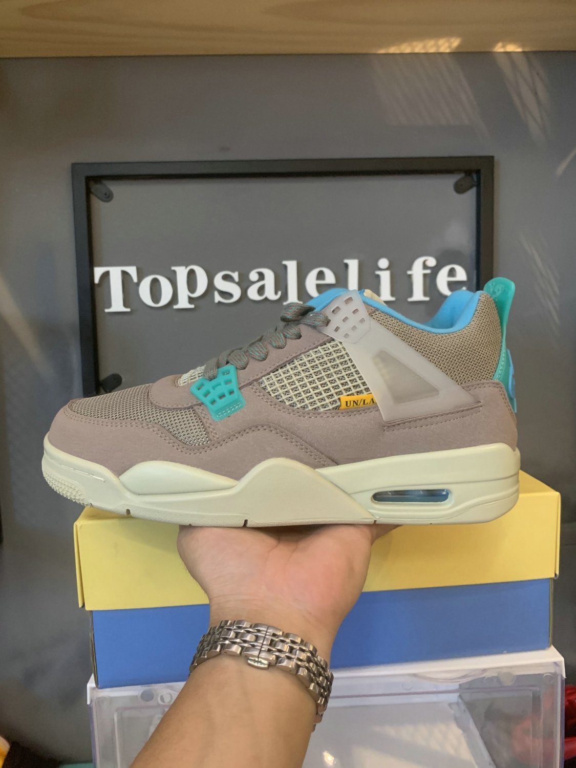 Men & Wmns Jordan 4 Retro SP 30th Anniversary Union Taupe Haze