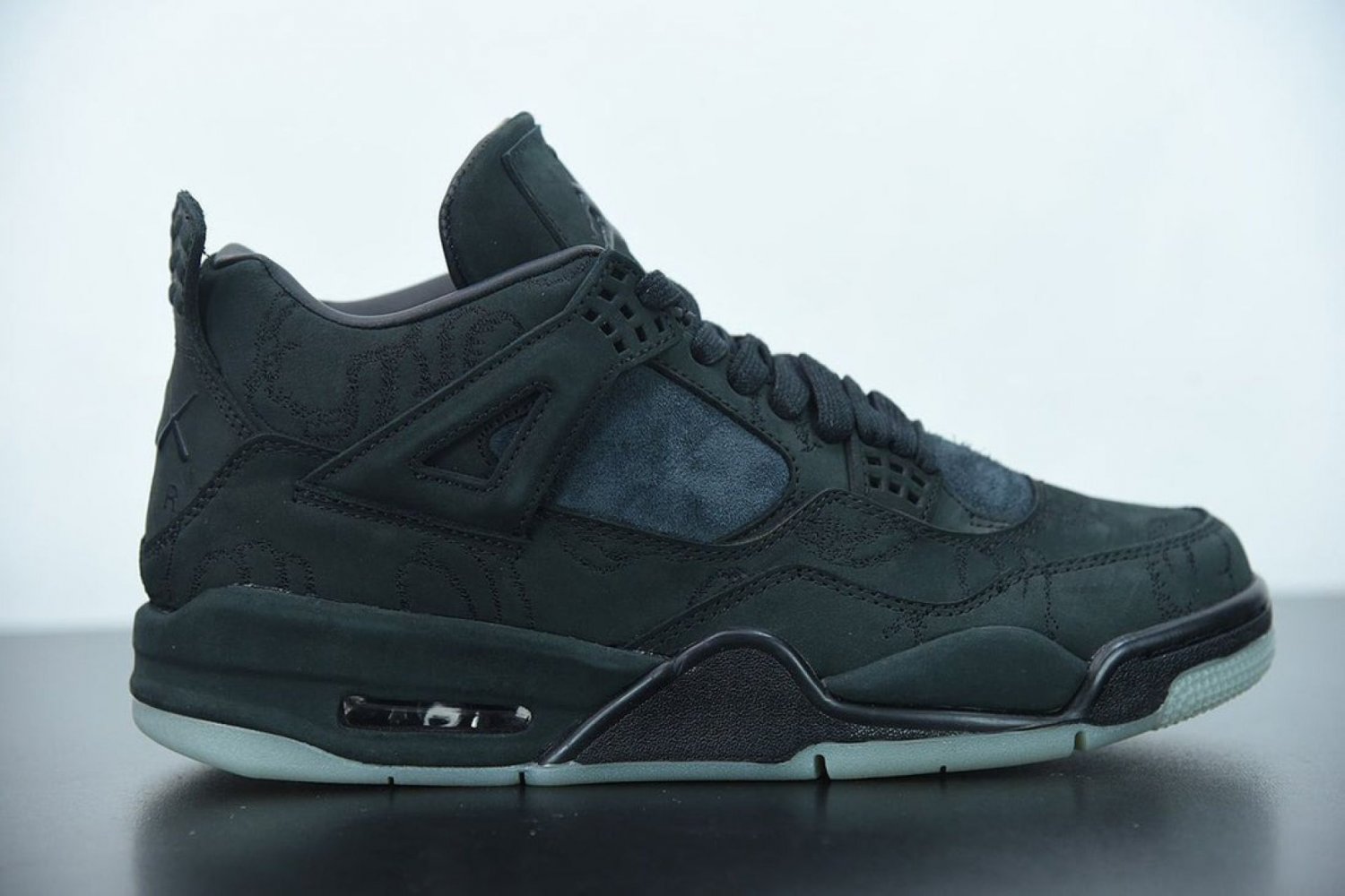 Men & Wmns Jordan 4 Retro Retro Kaws Black