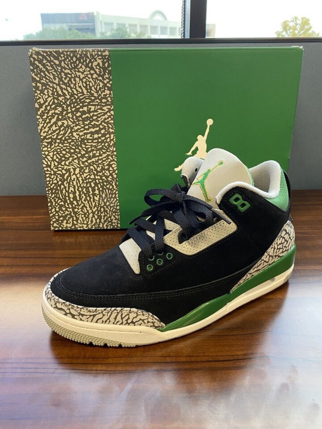 Men & Wmns Jordan 3 Retro Mid Pine Green