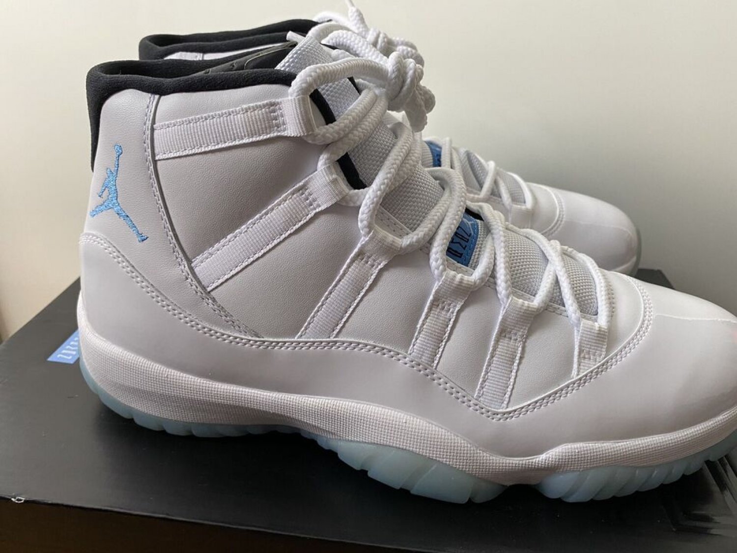 Men & Wmns Jordan 11 Retro Legend Blue (2014)