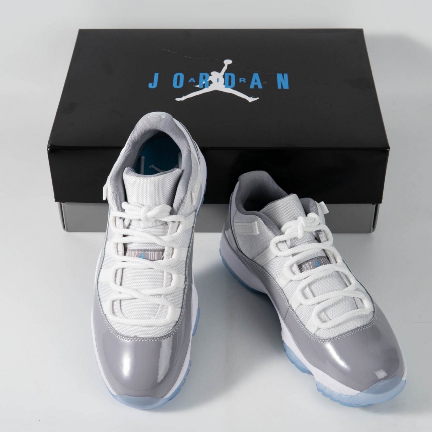 Men & Wmns Jordan 11 Low Retro Cool Grey