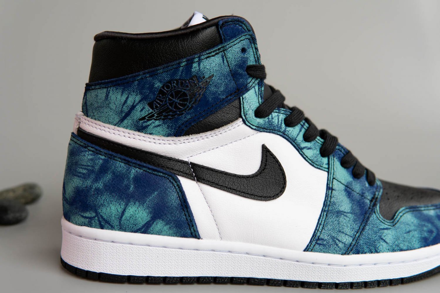 Men & Wmns Jordan 1 Retro High Tie Dye