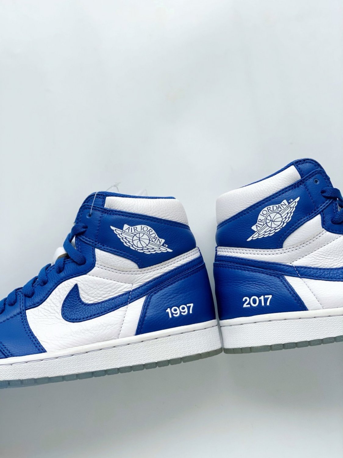 Men & Wmns Jordan 1 Retro High colette