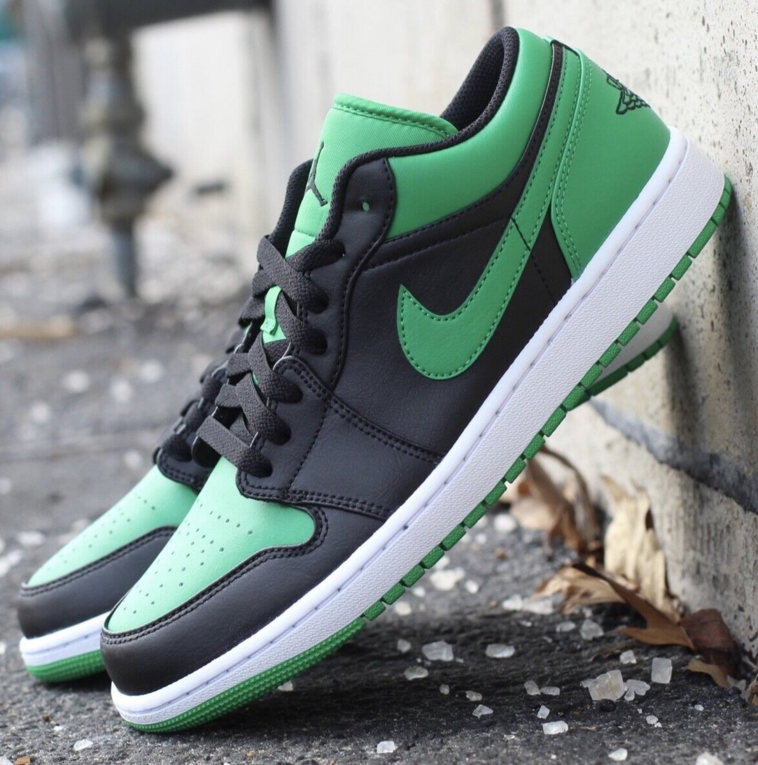 Men & Wmns Jordan 1 LOW &acirc;��BLACK LUCKY GREEN&acirc;��