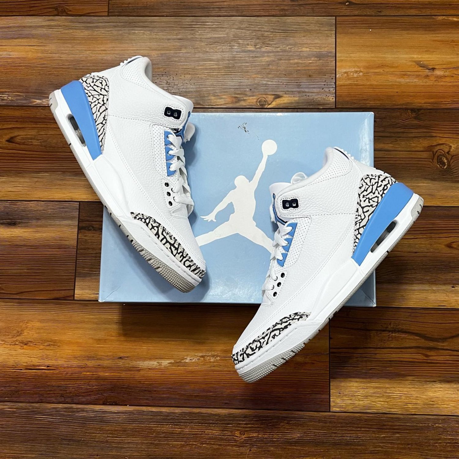 Men & Wmns Jordan Retro 3 &acirc;��UNC&acirc;��