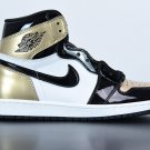 Men & Wmns Jordan Retro 1 High OG NRG Gold Toe 861428-007