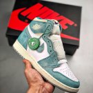 Men & Wmns Jordan 1 Retro High Turbo Green_2