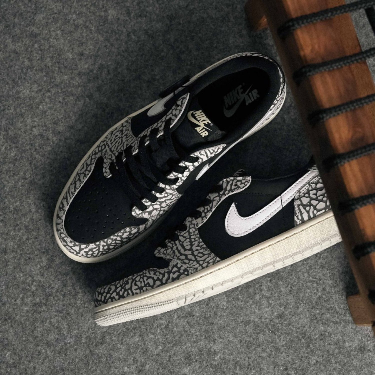 Men & Wmns Jordan 1 Retro Low OG Black Cement_1