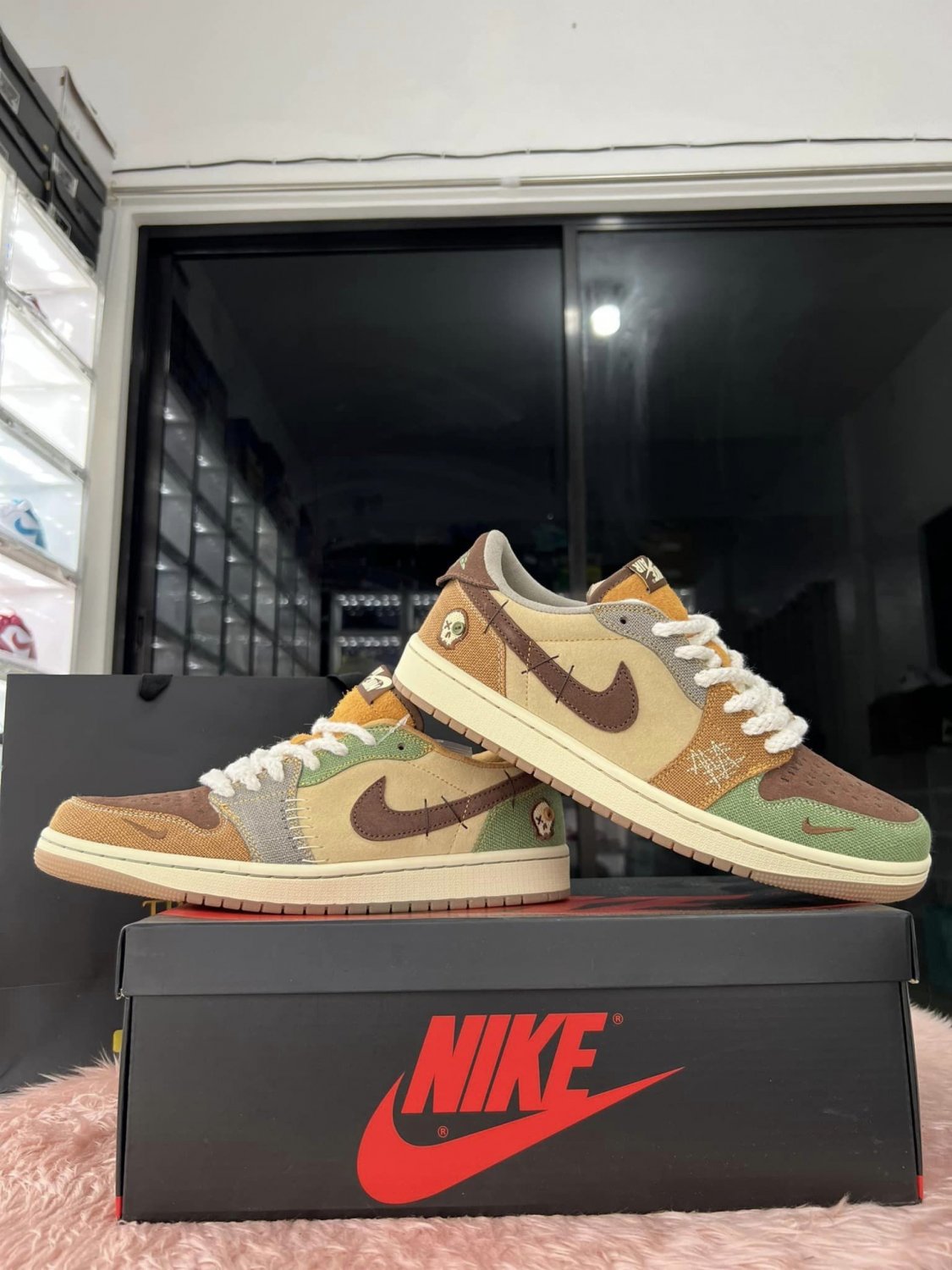 Men & Wmns Jordan 1 Retro Low OG Zion Williamson Voodoo_1