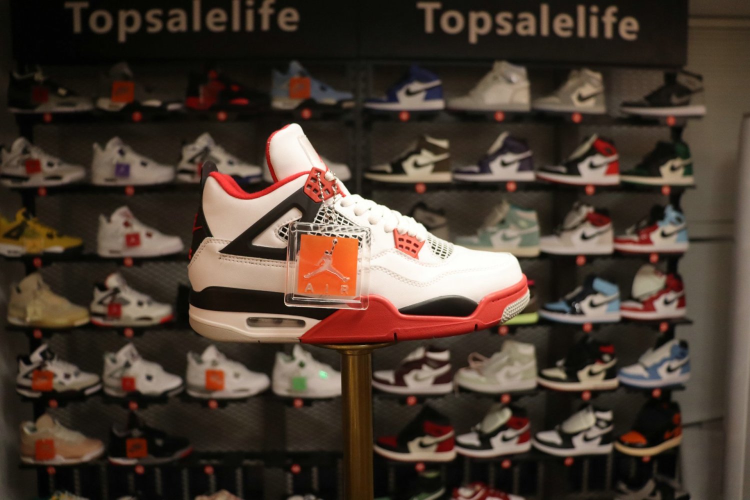 Men & Wmns Jordan 4 Retro Fire Red (2020)_1