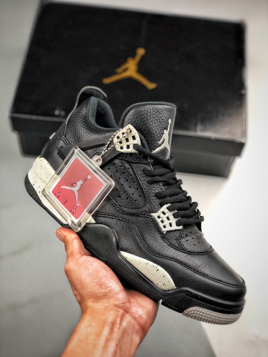 Men & Wmns Jordan 4 Retro Oreo