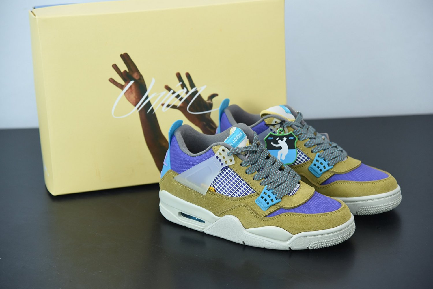 Men & Wmns Jordan 4 Retro SP 30th Anniversary Union Desert Moss_3