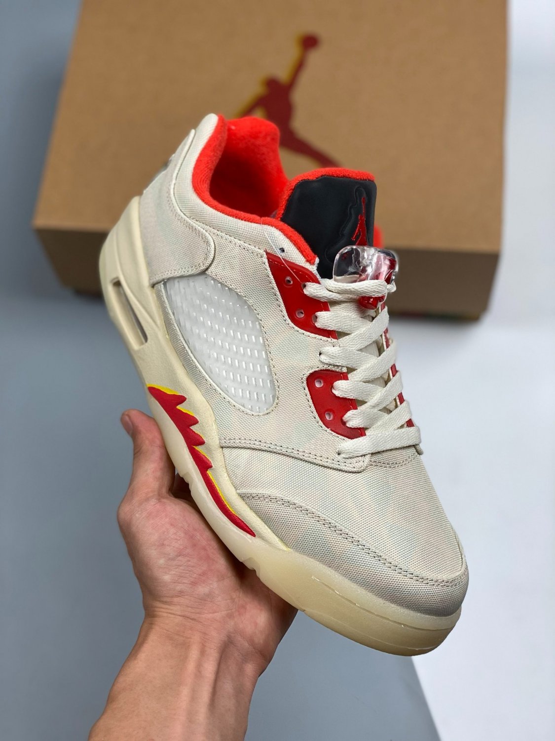 Men & Wmns Jordan 5 Retro Low Chinese New Year (2021)
