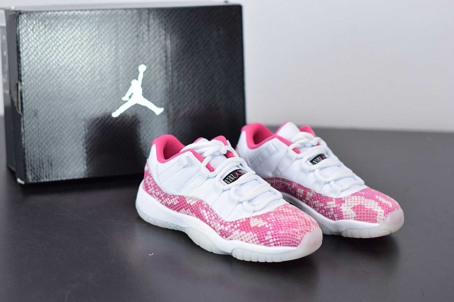 Men & Wmns Jordan 11 Retro Low Pink Snakeskin