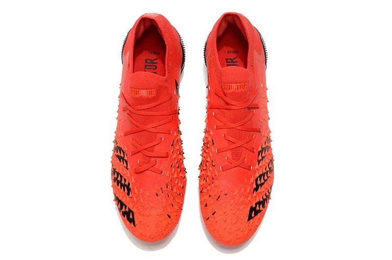 Men's& woman'sPredator Freak.1 Low FG Meteorite - Red  Black