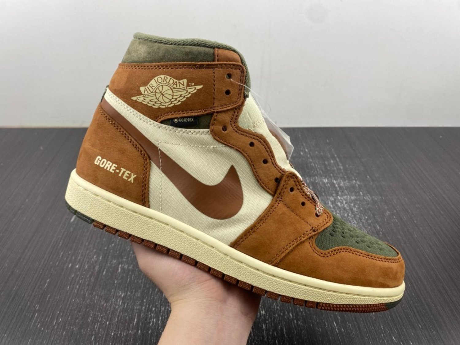 Air Jordan 1 Element Gore-Tex Legend Coffee
