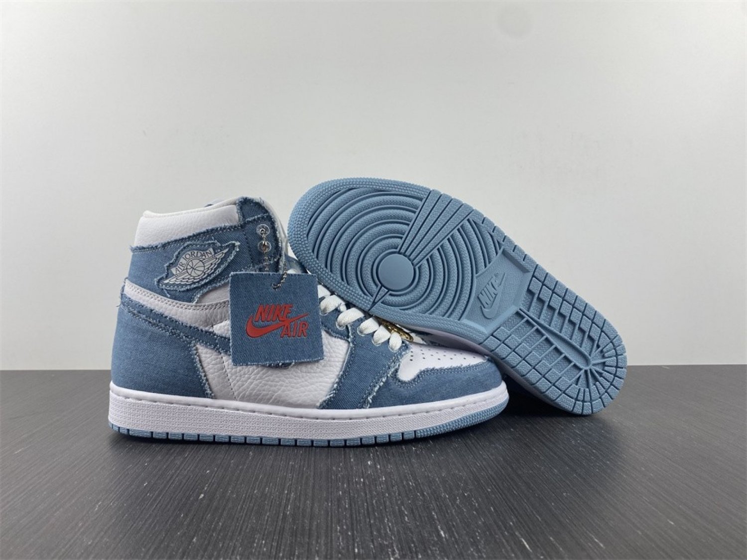 Air Jordan 1 High OG &acirc;��Denim&acirc;�� WhiteWorn Blue-Metallic Gold