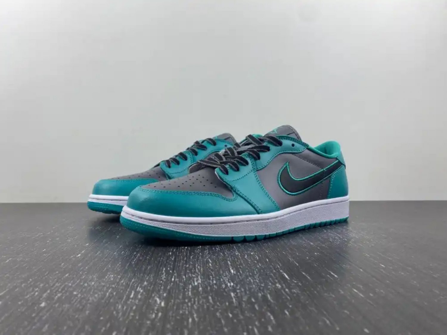 Air Jordan 1 Low Golf &acirc;��Turquoise&acirc;�� Cool GreyGamma BlueBlack
