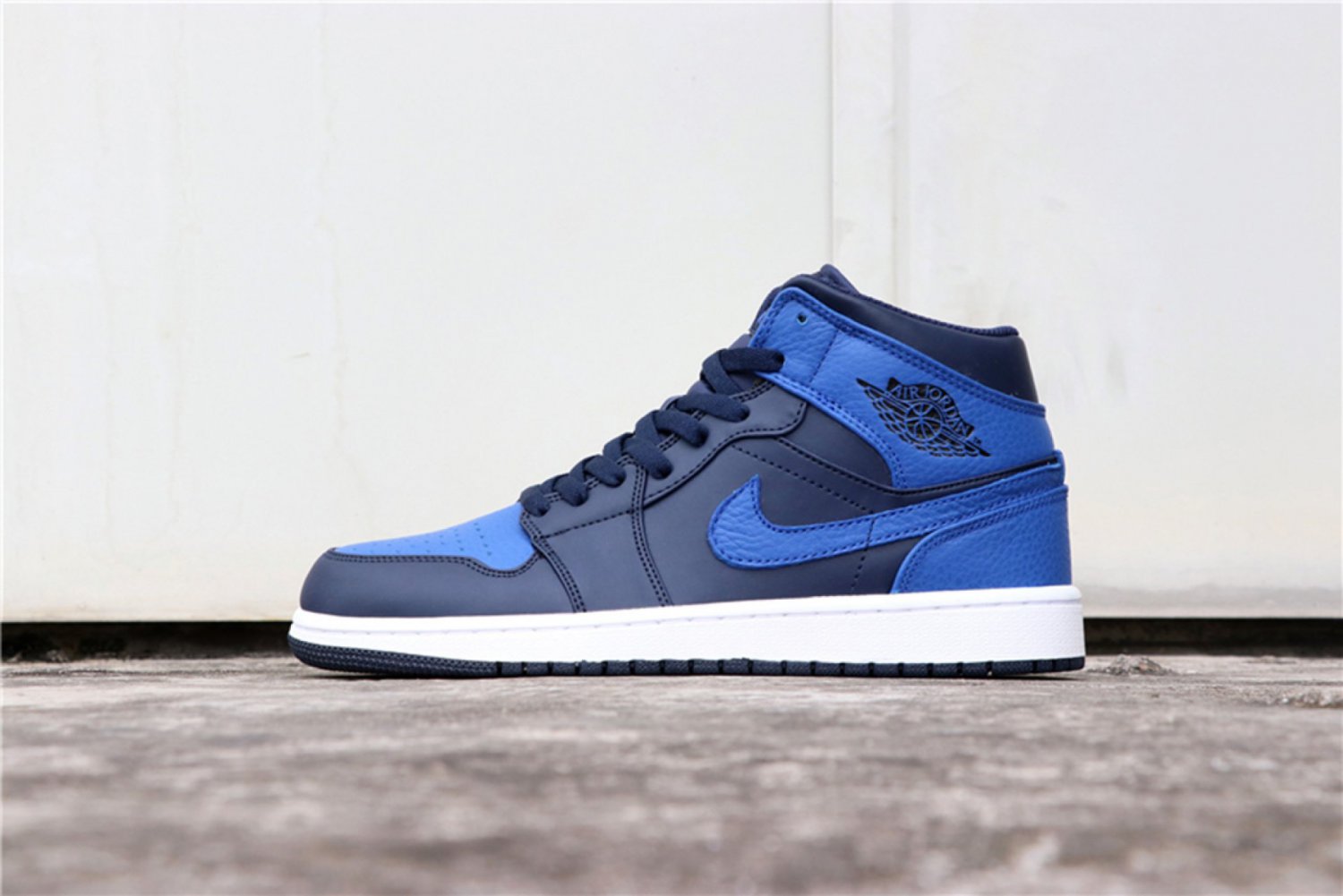 Air Jordan 1 Mid ObsidianWhite-Game Royal 554724-412