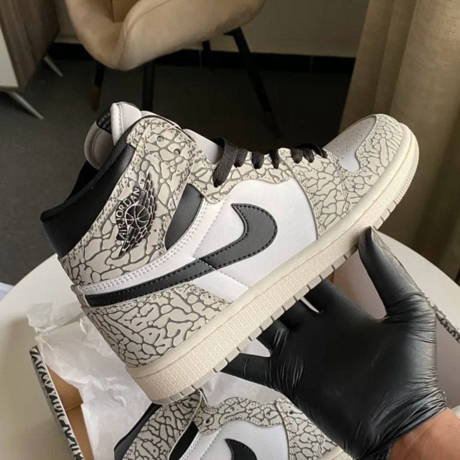 Air Jordan 1 Retro High OG &acirc;��White Cement&acirc;��