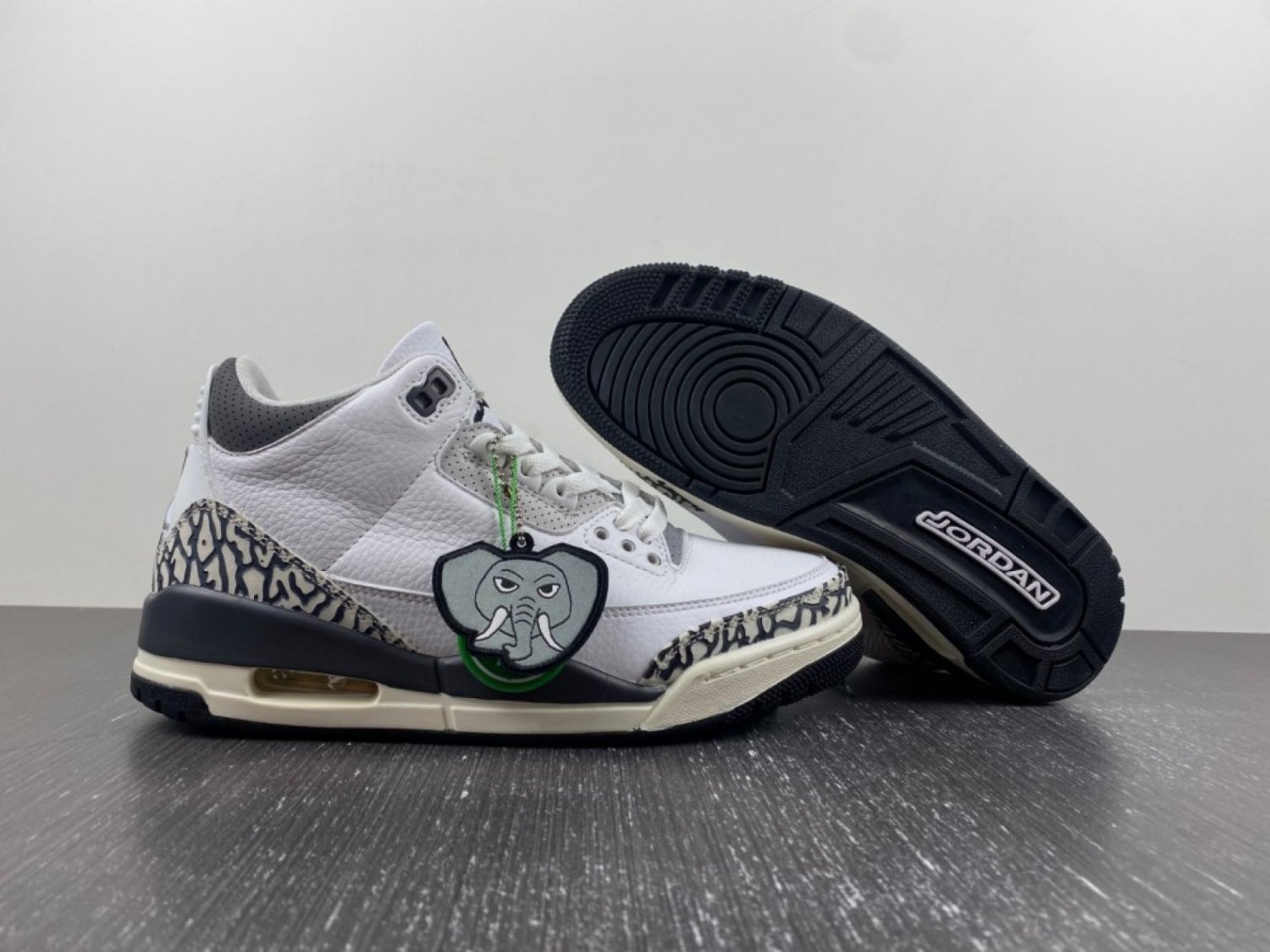 Air Jordan 3 Hide N&acirc;�� Sneak White Black Iron Cement Grey