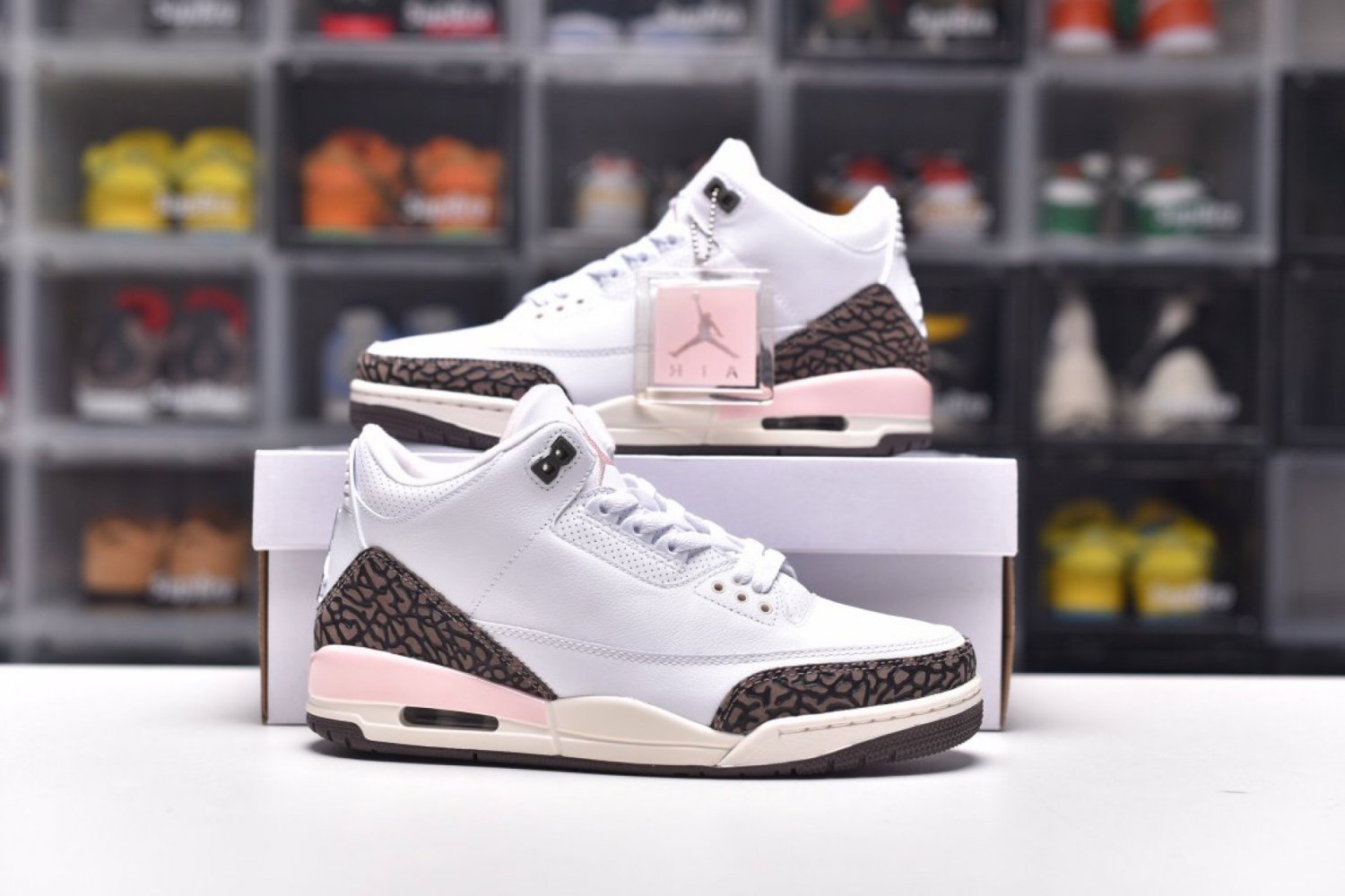 Air Jordan 3 Retro Neapolitan Dark Mocha