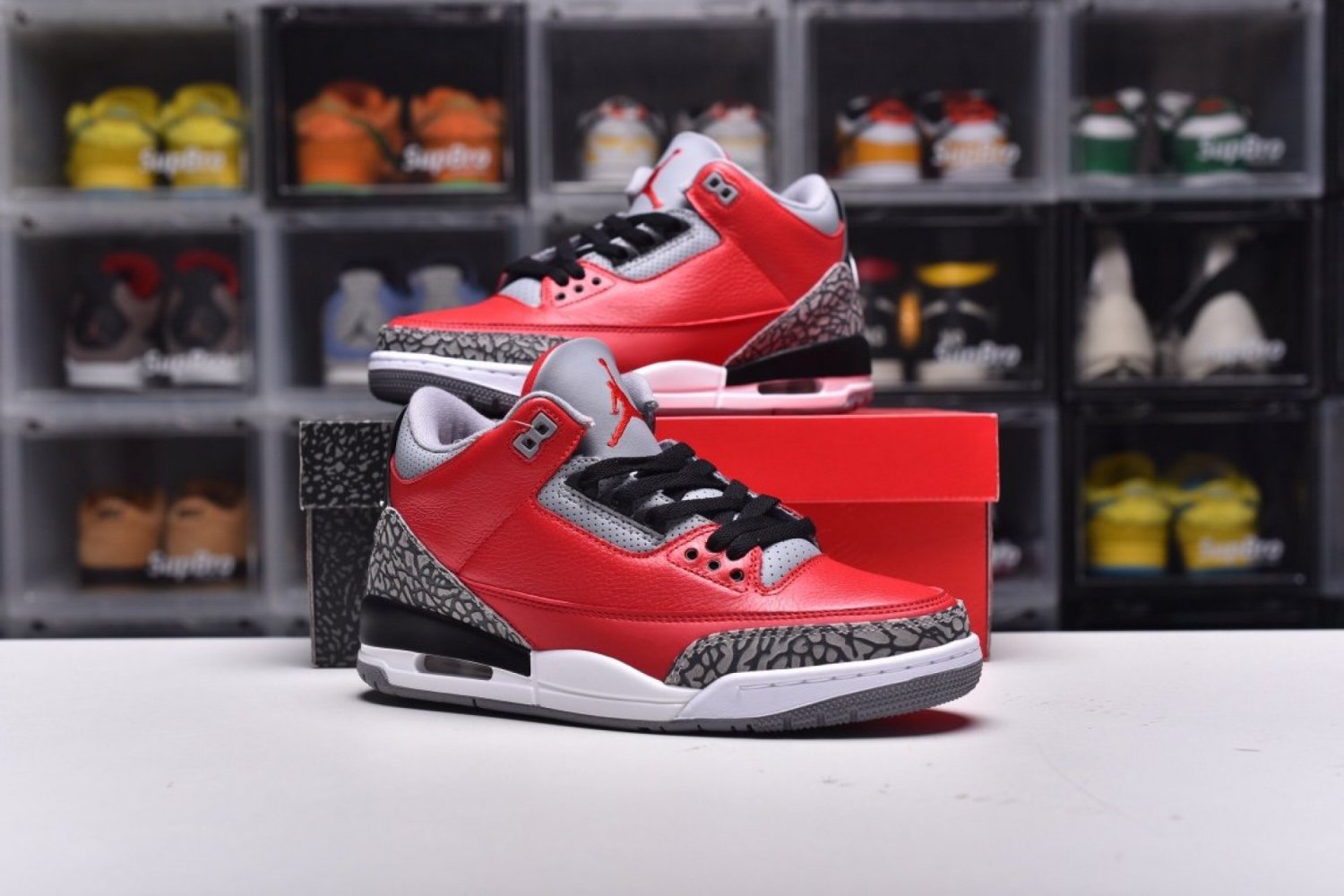 Air Jordan 3 Retro SE Unite Fire Red