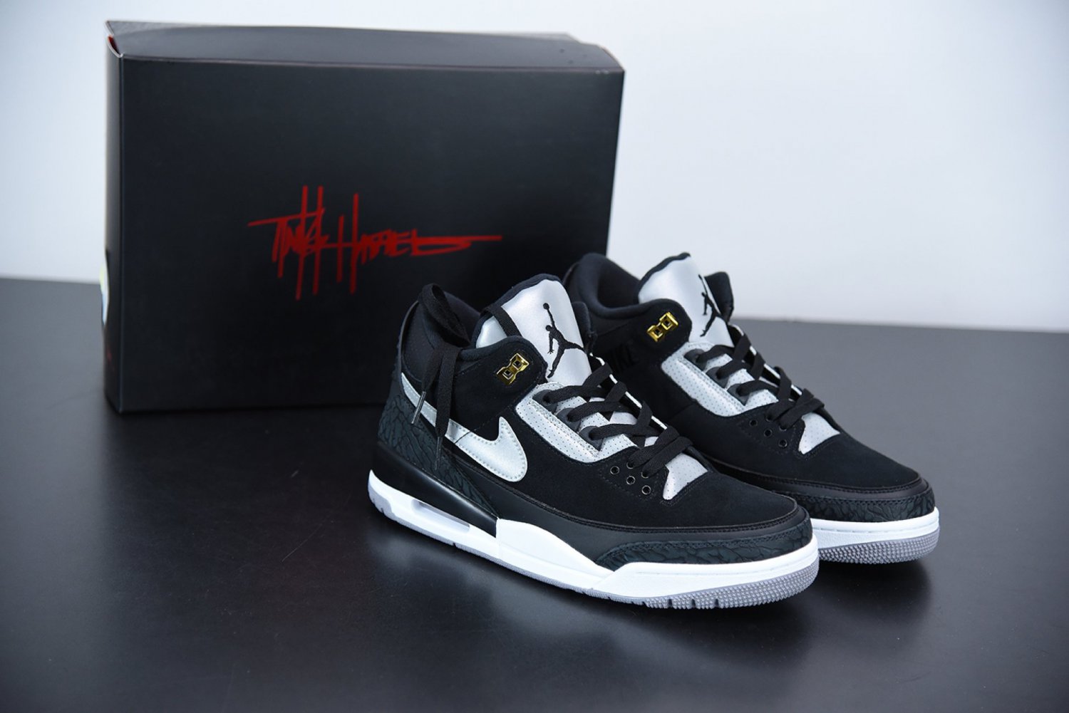 Air Jordan 3 Tinker &acirc;��Black Cement&acirc;�� BlackCement Grey-Metallic Gold