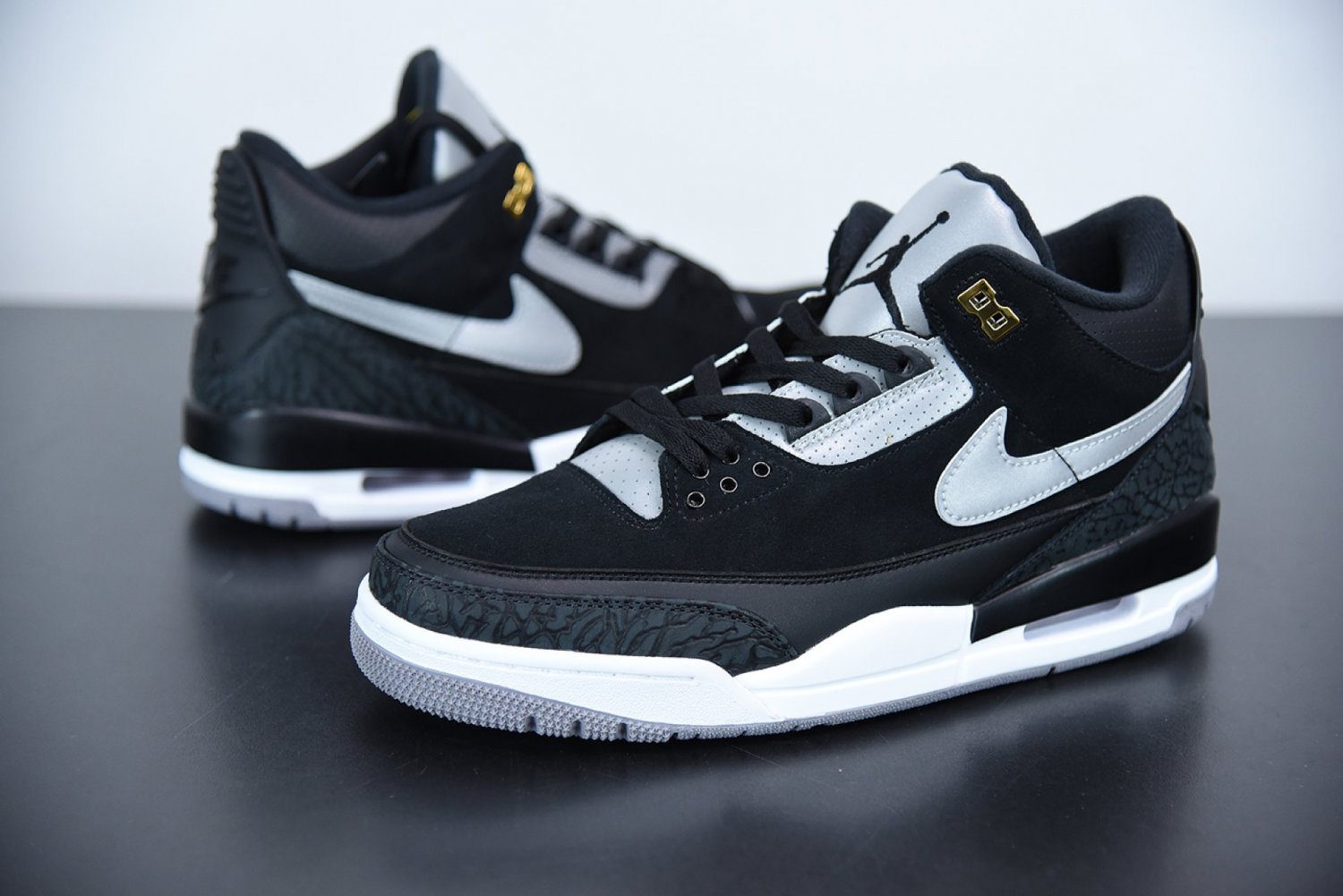 Air Jordan 3 Tinker Black Cement Black Cement Grey Metallic Gold