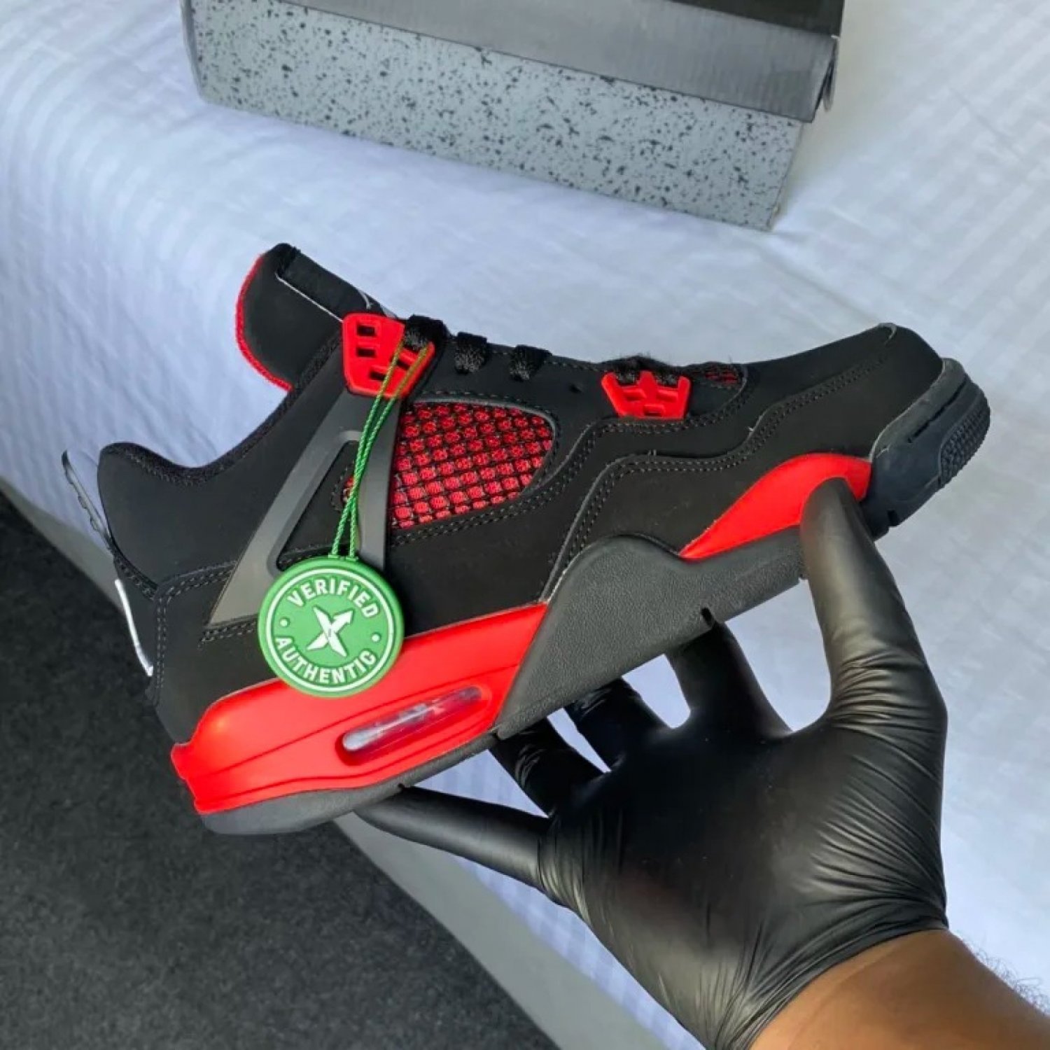 Air Jordan 4 Retro &acirc;��Red Thunder&acirc;��