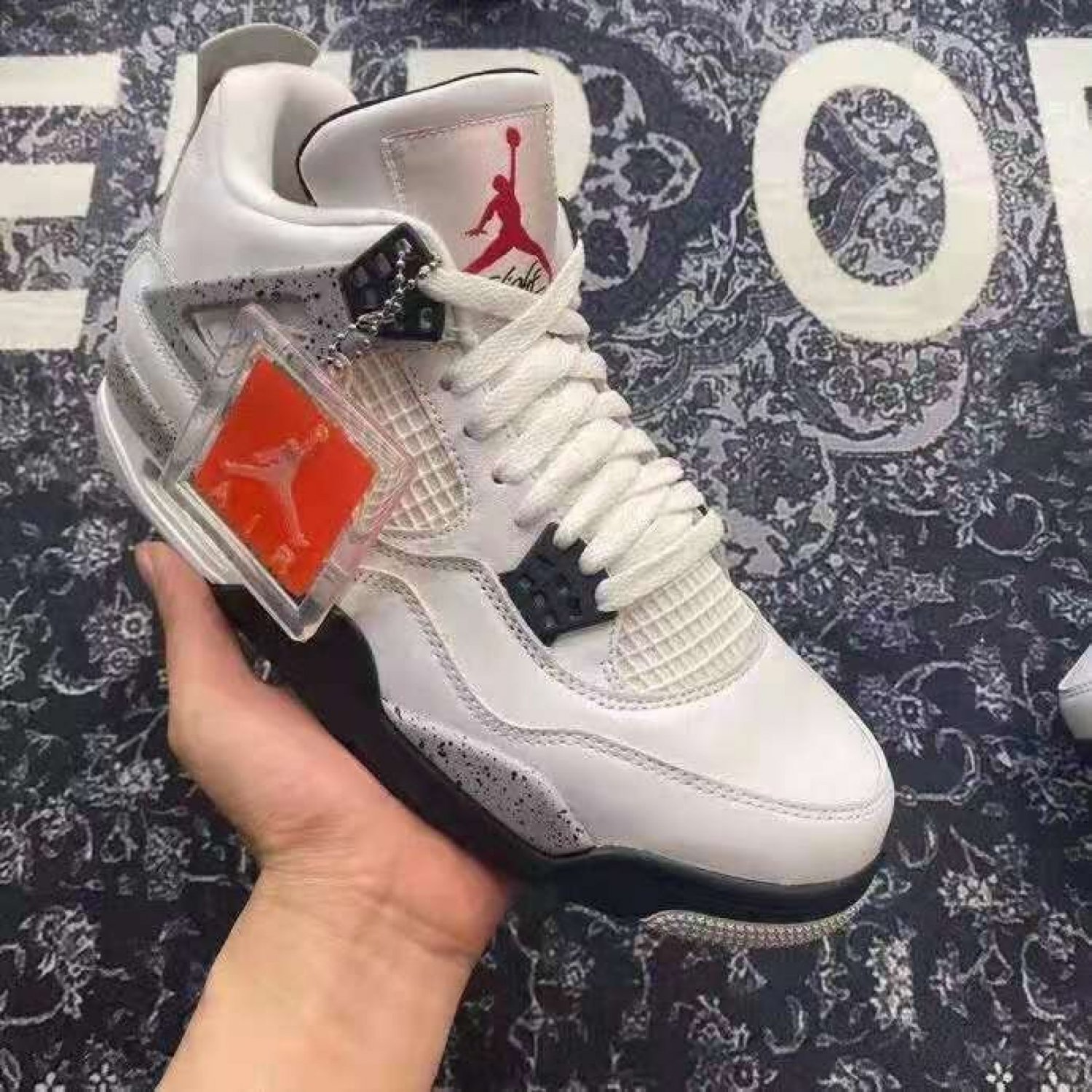 Air Jordan 4 Retro Golf White Cement