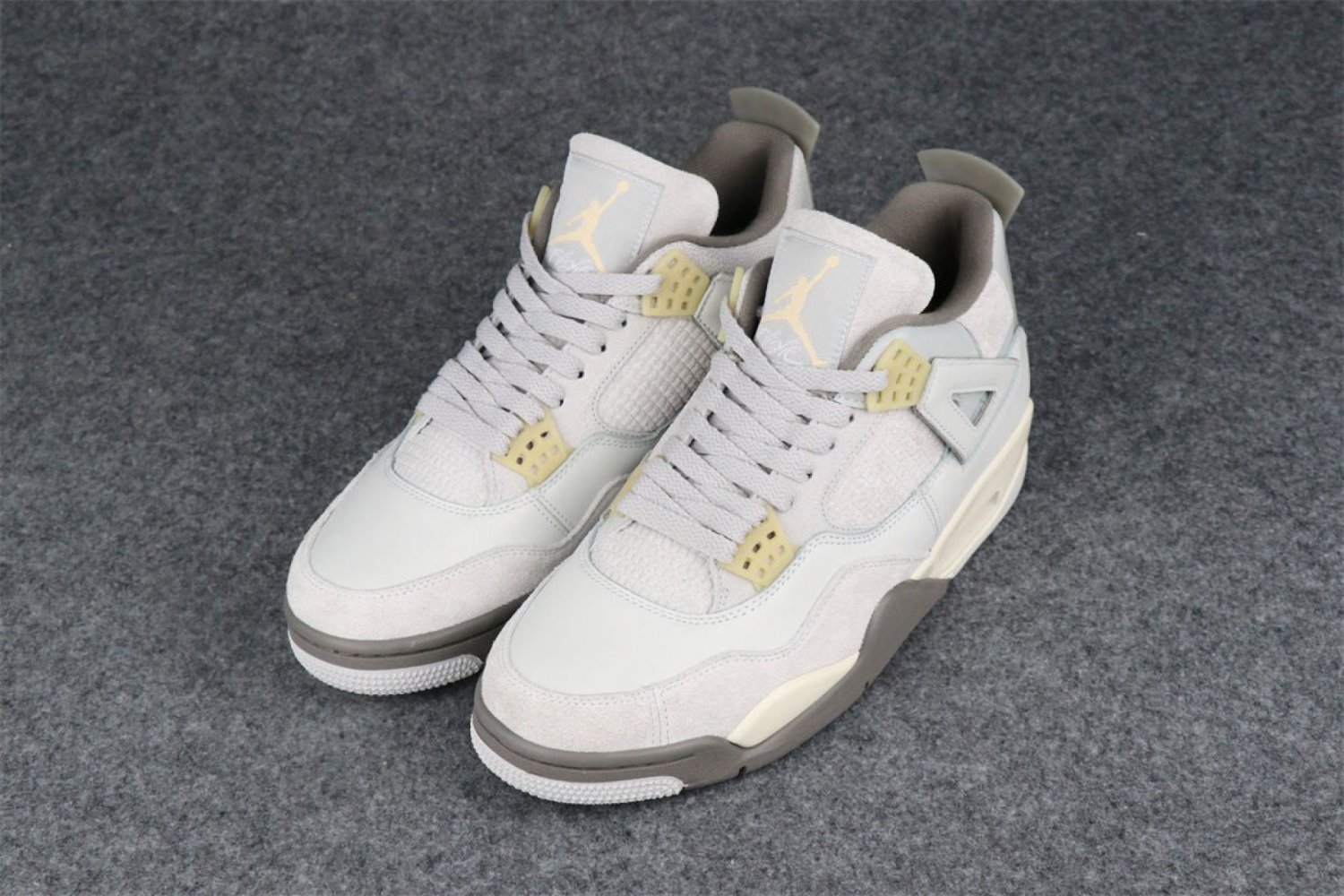 Air Jordan 4 Retro SE Craft