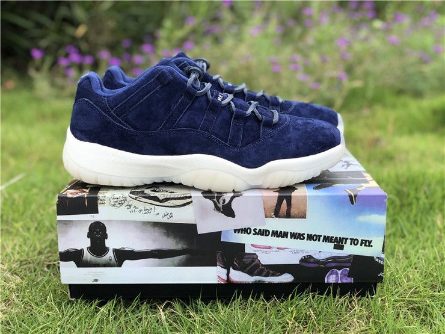 Air Jordan 11 Low &acirc;��RE2PECT&acirc;�� Binary Blue AV2187-441