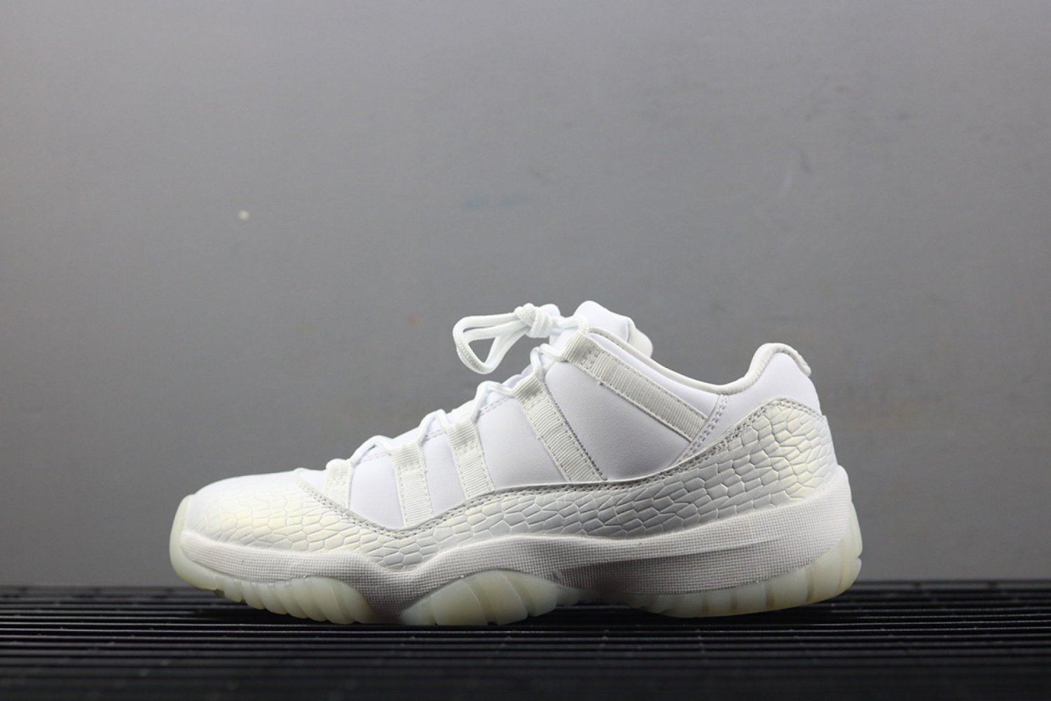 Air Jordan 11 Low GS PRM HC &acirc;��Frost White&acirc;��