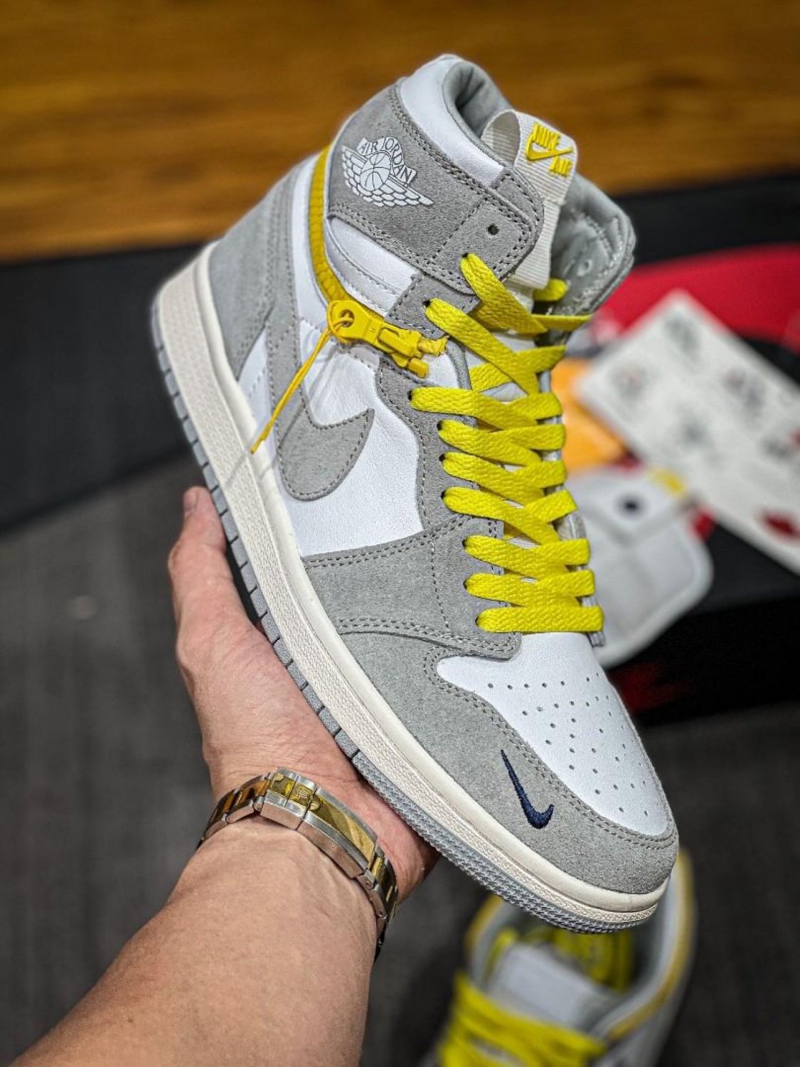 Jordan 1 High Switch Light Smoke