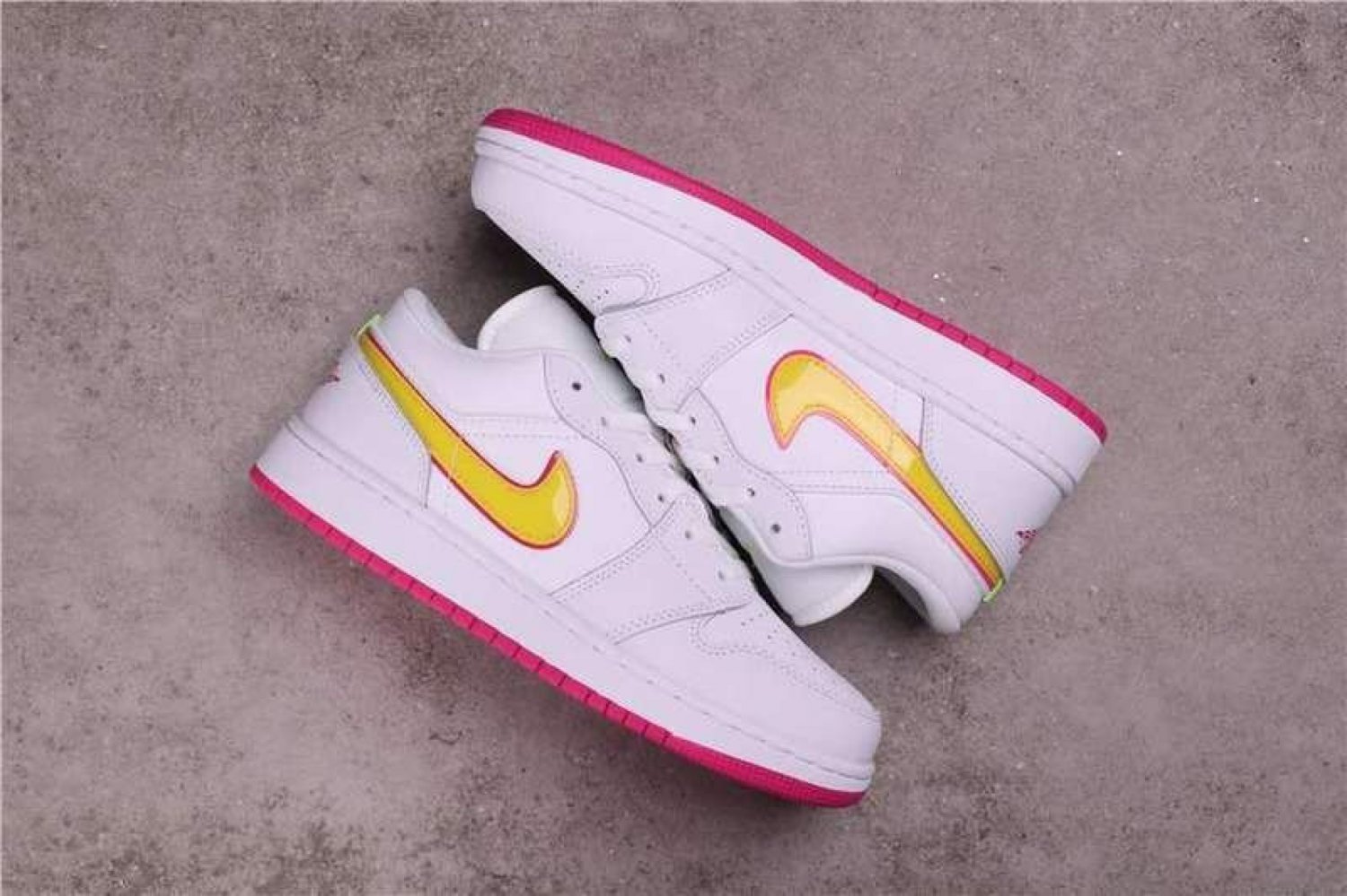Jordan 1 Low Edge Glow