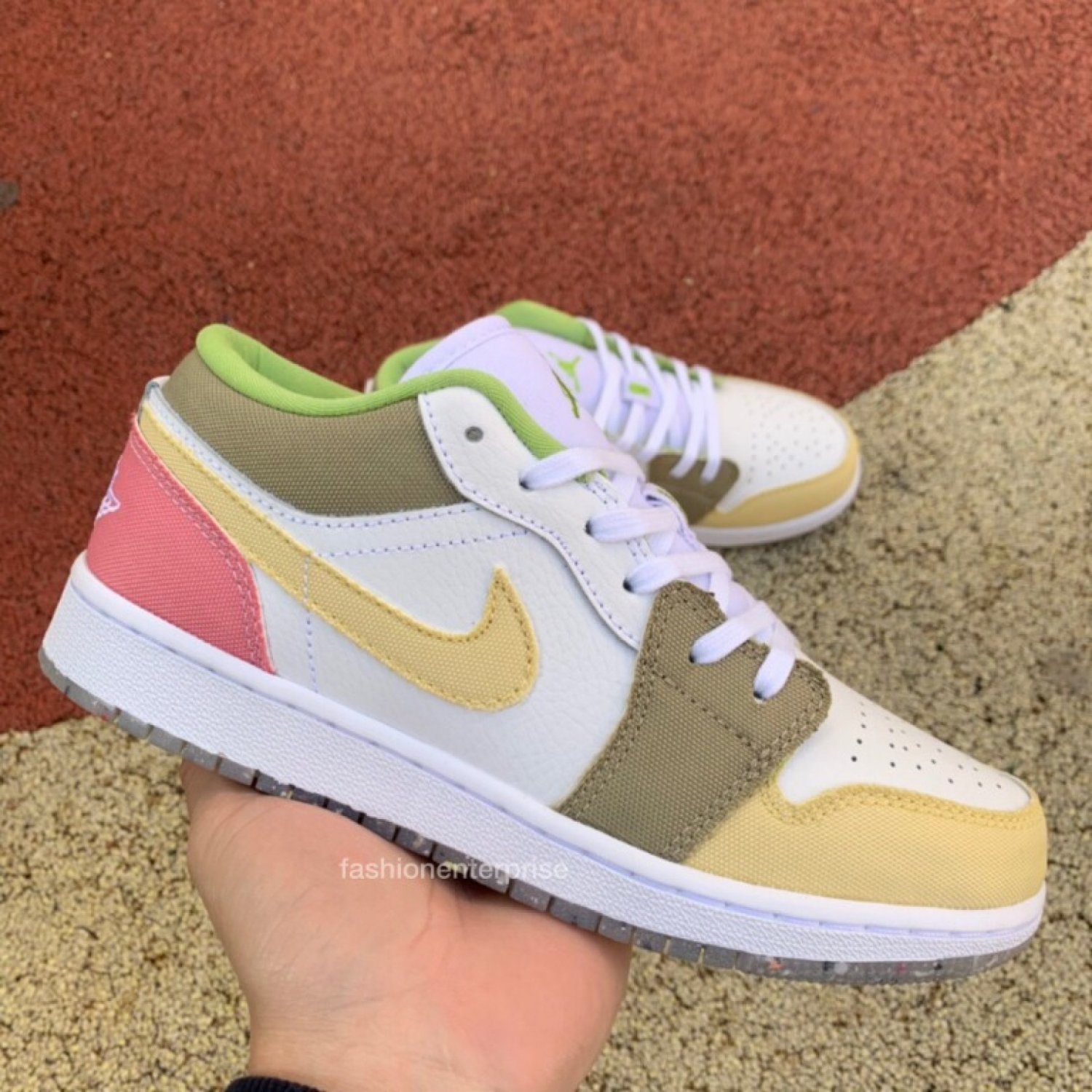 Jordan 1 Low Pastel Grind Vivid Green