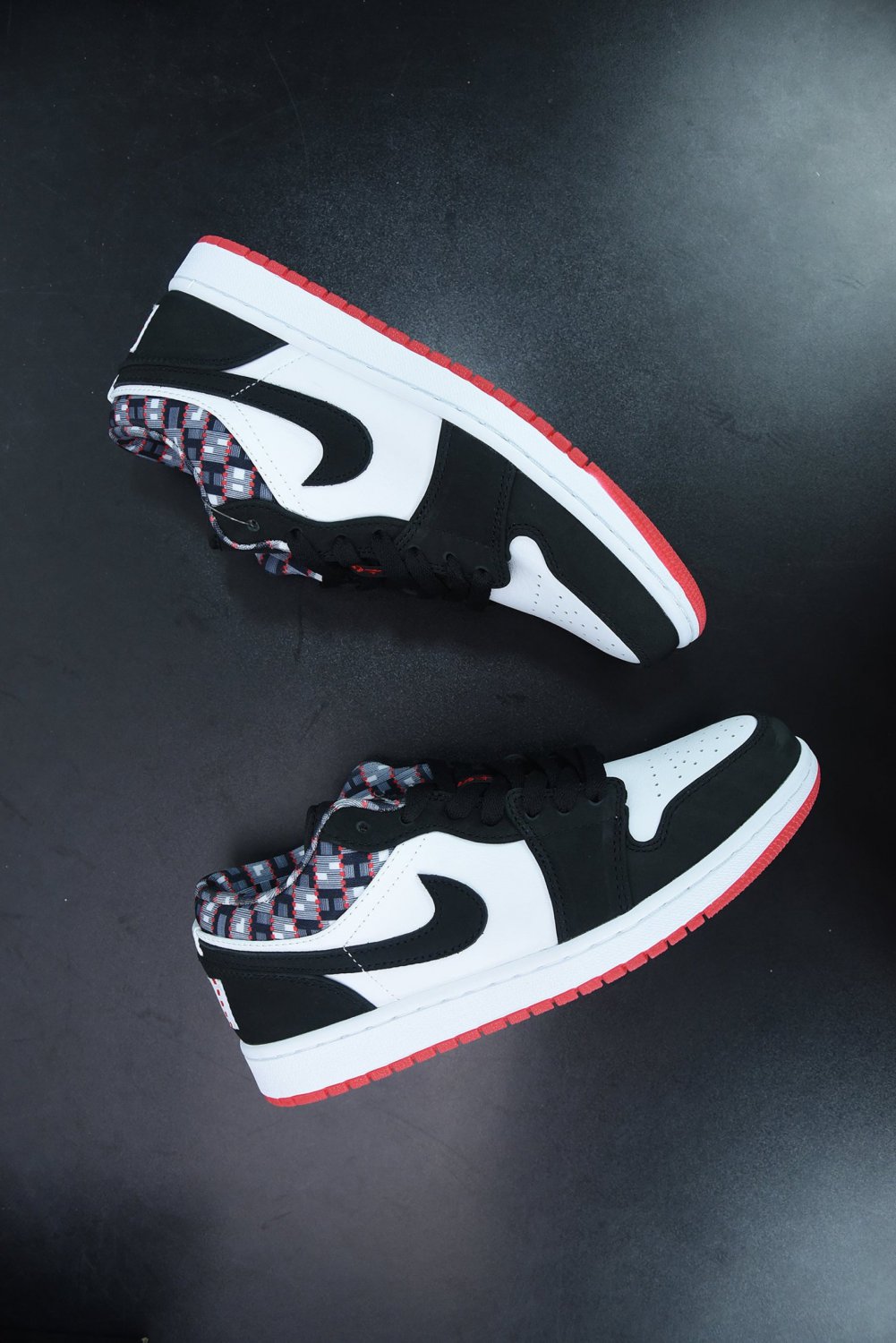 Jordan 1 Low Quai 54